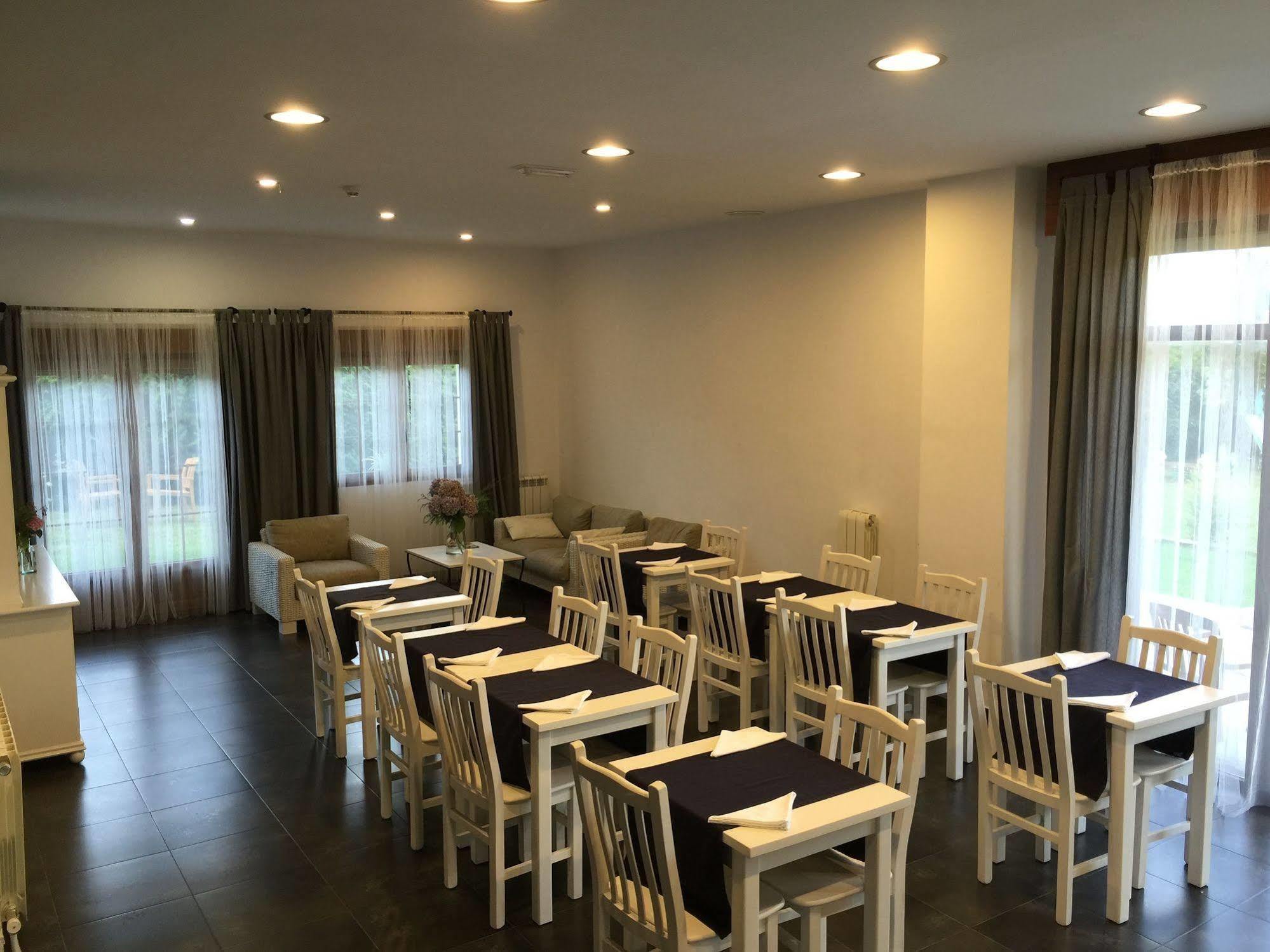 Hosteria La Moraleja โซลาเรส ภายนอก รูปภาพ