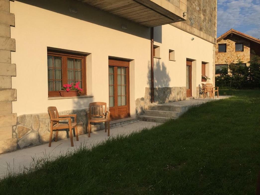 Hosteria La Moraleja โซลาเรส ภายนอก รูปภาพ