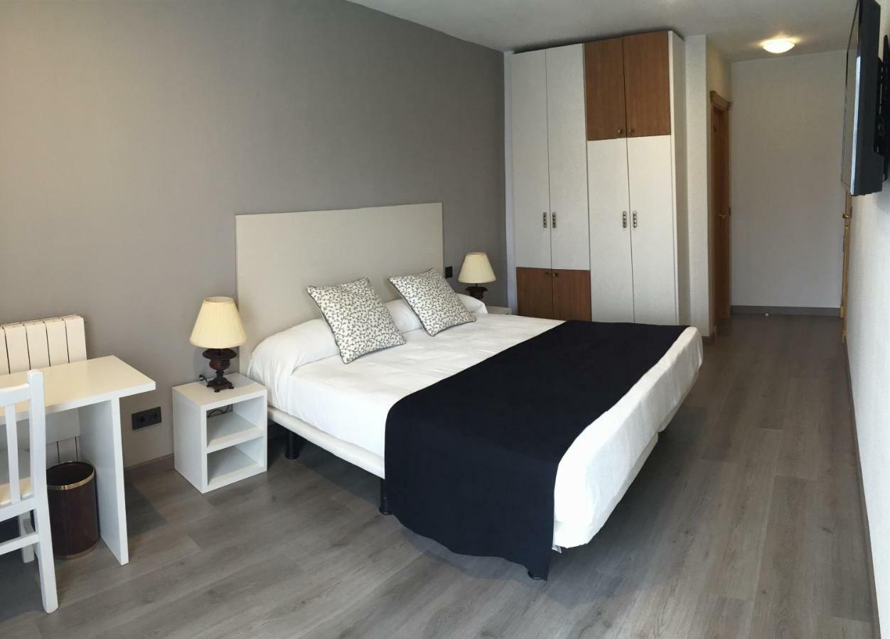 Hosteria La Moraleja โซลาเรส ภายนอก รูปภาพ